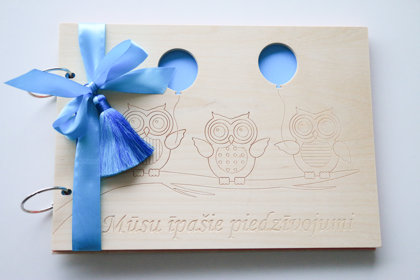 Foto albums ar trīs pūcēm uz vāka